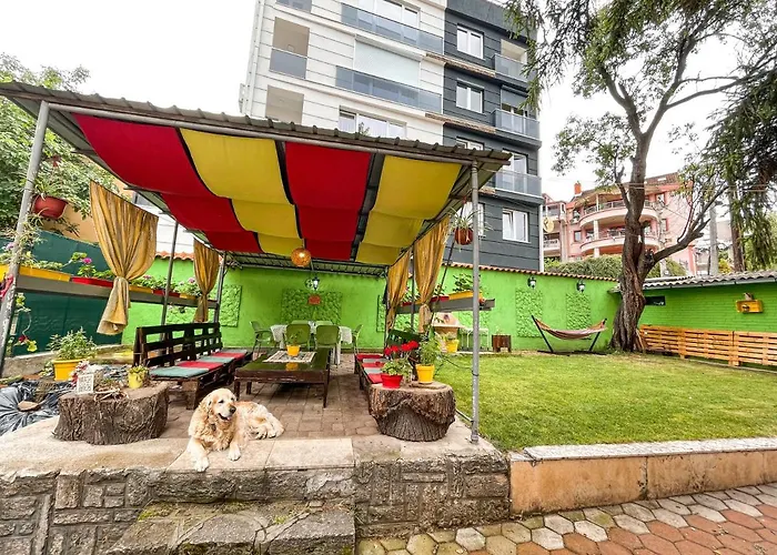 ホステル Hi スコピエ